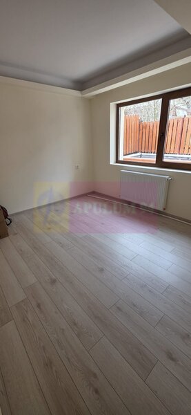 Apartament 2 camere, parter, de vanzare in Busteni