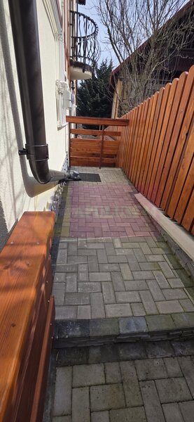 Apartament 2 camere, parter, de vanzare in Busteni