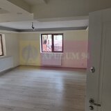 Apartament 2 camere, parter, de vanzare in Busteni